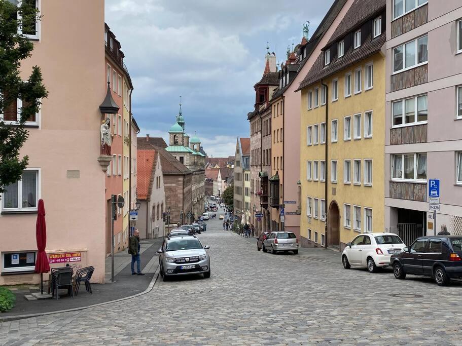 Grosszuegiges Studio-Apartment - Top-Lage + Parken Nürnberg Eksteriør bilde